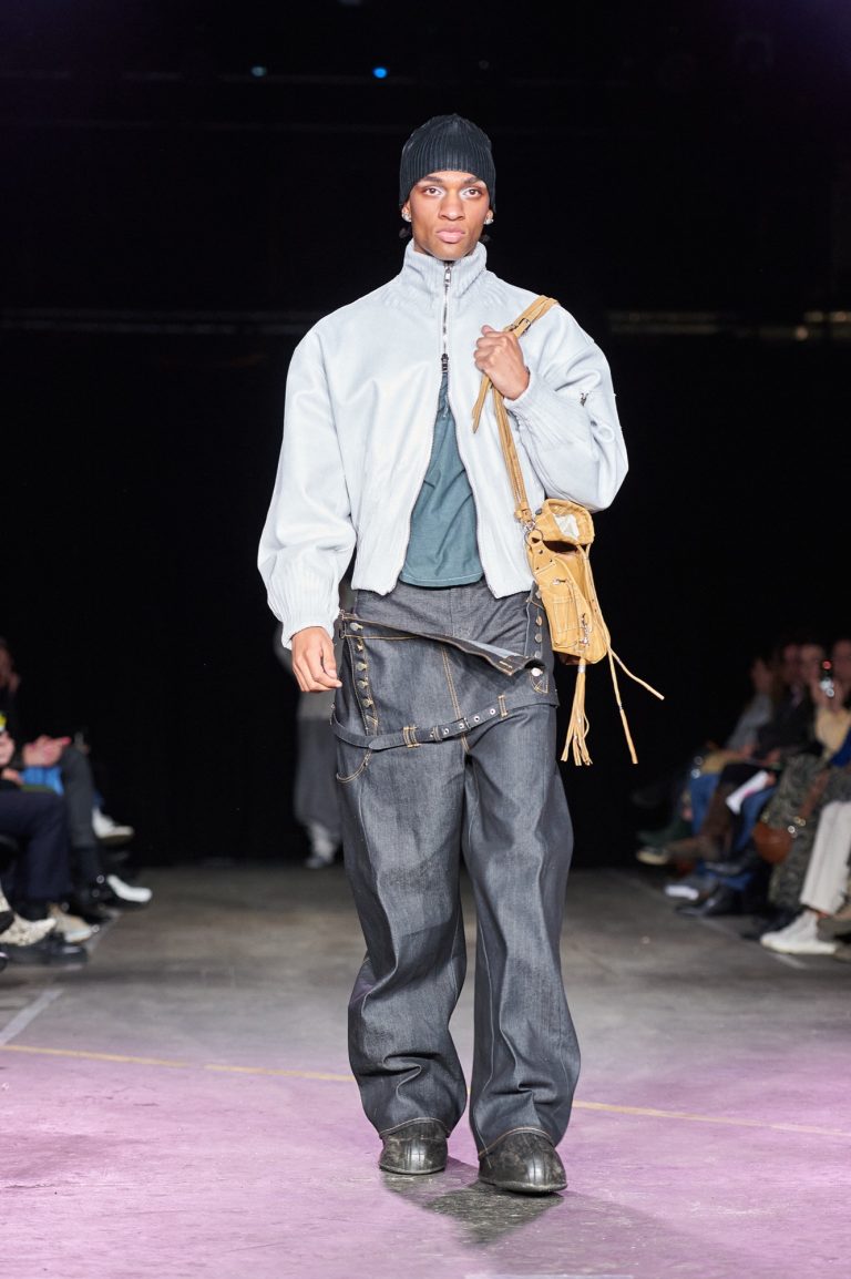 Prämierte Kollektion von Jon Liesenfeld, Absolvent der AMD Akademie Mode & Design Düsseldorf. Foto: Gregor Kaluza.
